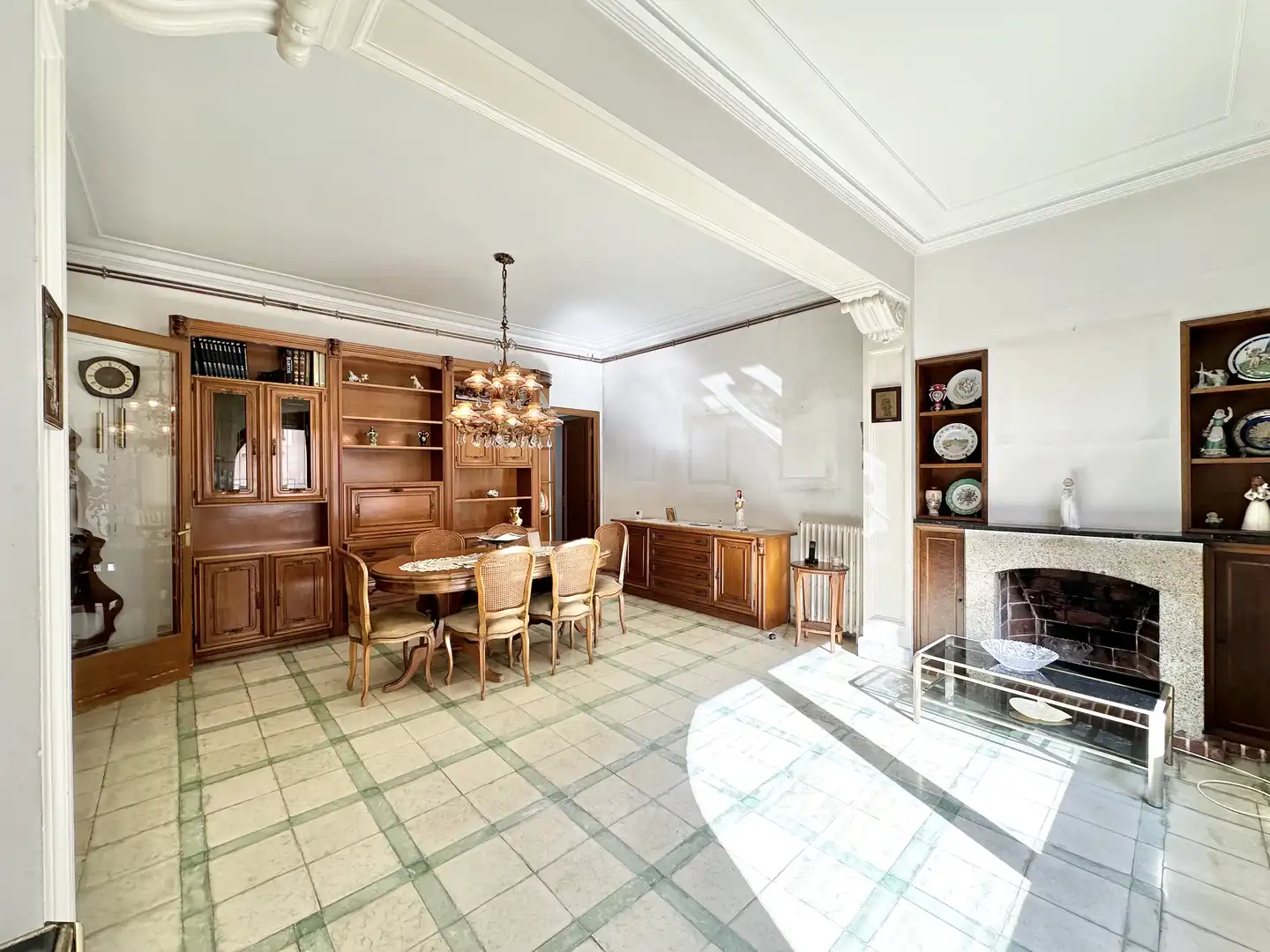 Esszimmer von Einfamilien-Reihenhaus zum Verkauf in El Masnou mit Heizung, Privatgarten und Terrasse