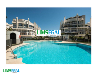 Swimming pool of Flat to rent in Marbella  with Air Conditioner, Terrace and Balcony