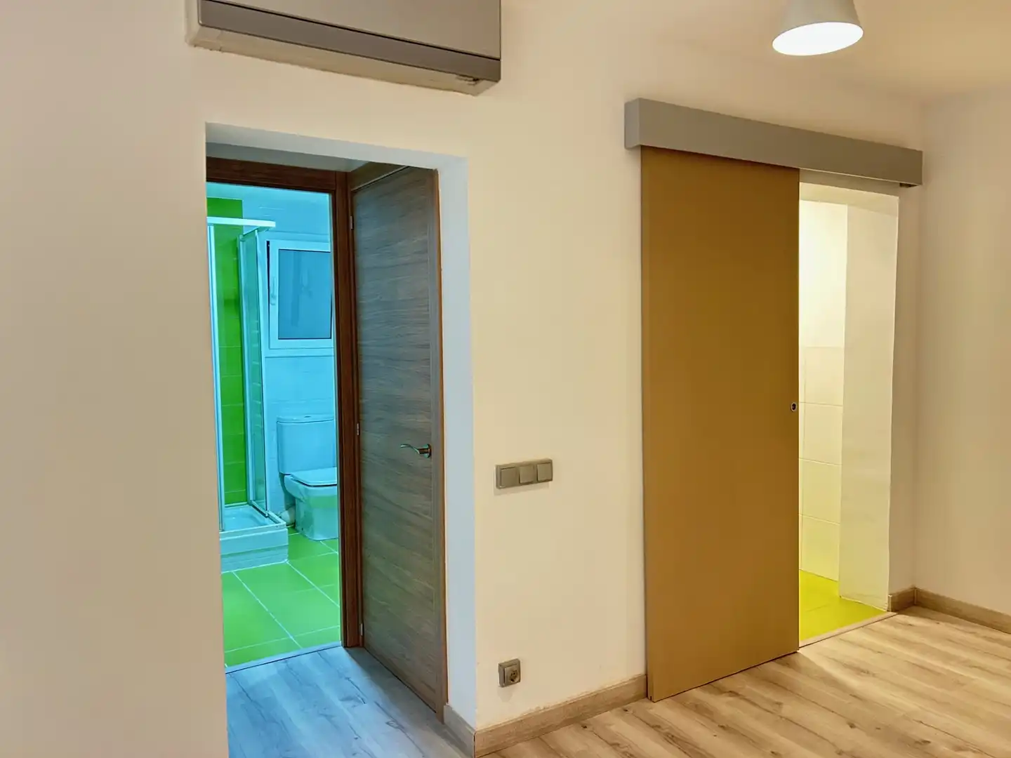 Flat for sale in L'Hospitalet de Llobregat  with Air Conditioner, Heating and Oven