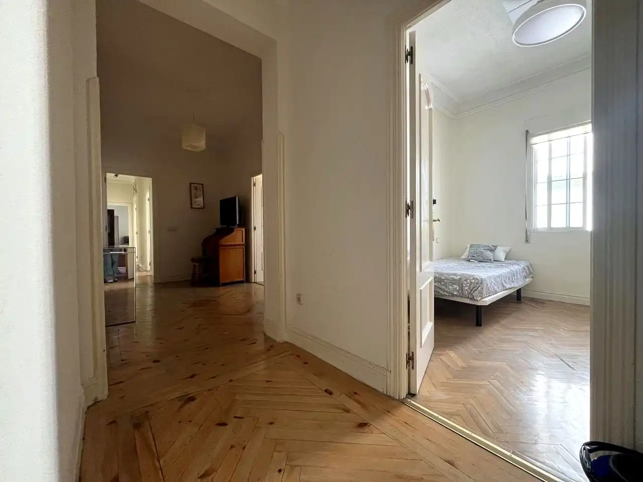 Habitación de Apartamento de alquiler en Madrid con Aire acondicionado, Calefacción y Parquet