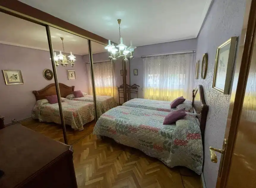 Habitación de Piso en venta en Valencia con Balcón