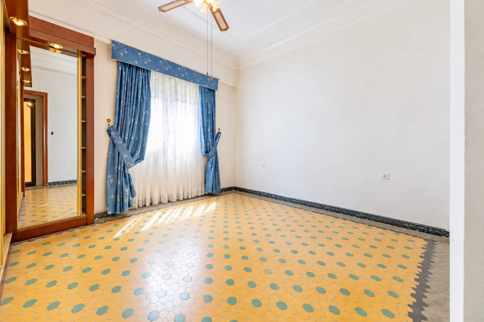 Flat with terrace for sale in Extramurs, imagen 28