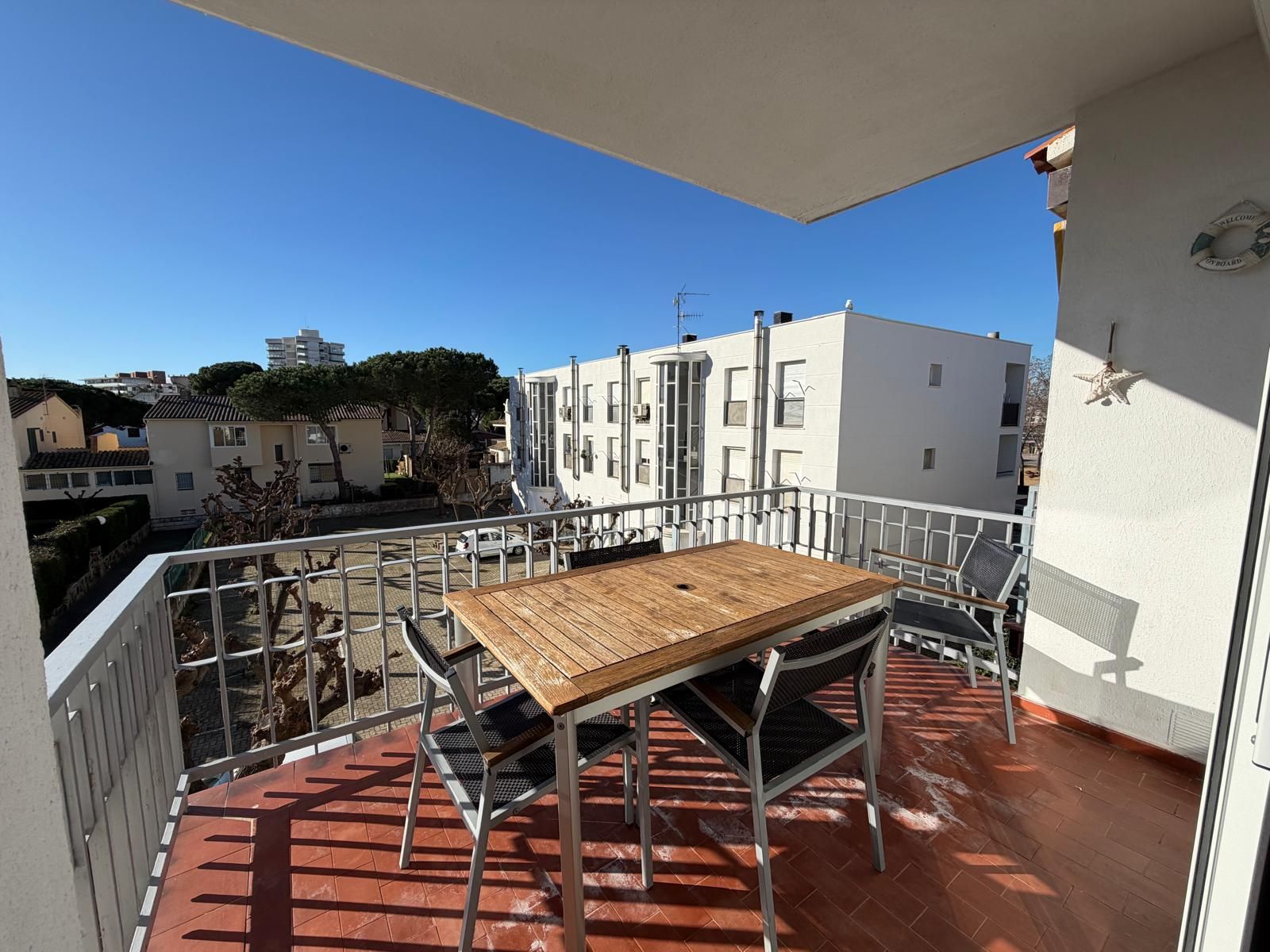 Terrasse von Wohnungen zum Verkauf in Castell d'Aro, Platja d'Aro i s'Agaró mit Möbliert und Balkon
