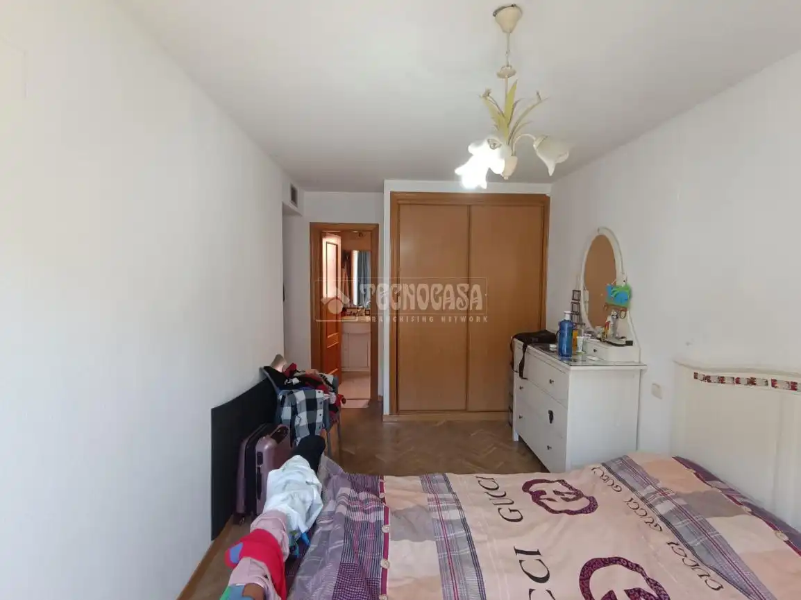 Habitación de Piso en venta en Madrid con Aire acondicionado y Calefacción