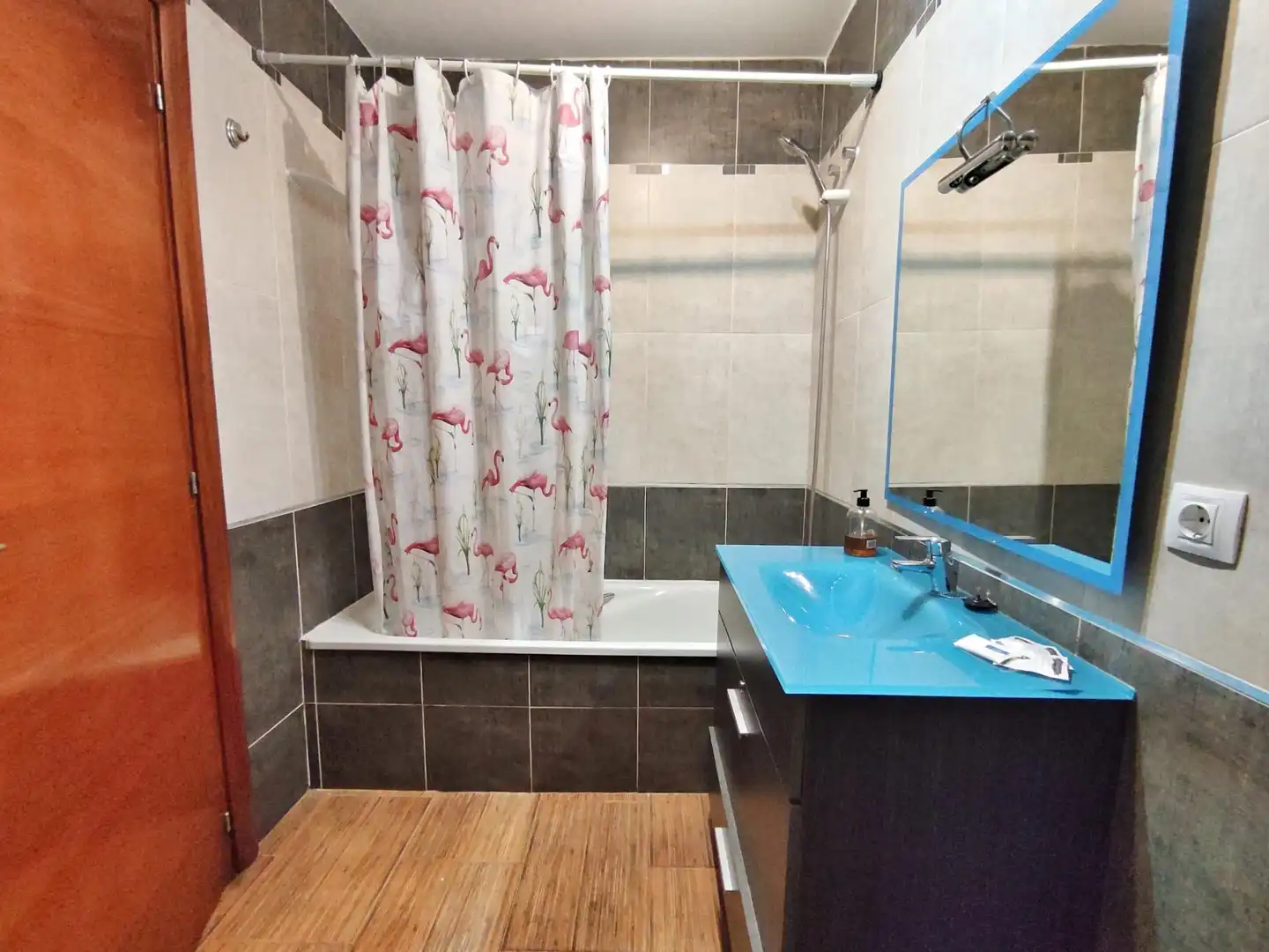 Badezimmer von Einfamilien-Reihenhaus zum Verkauf in Vidreres mit Heizung, Privatgarten und Terrasse