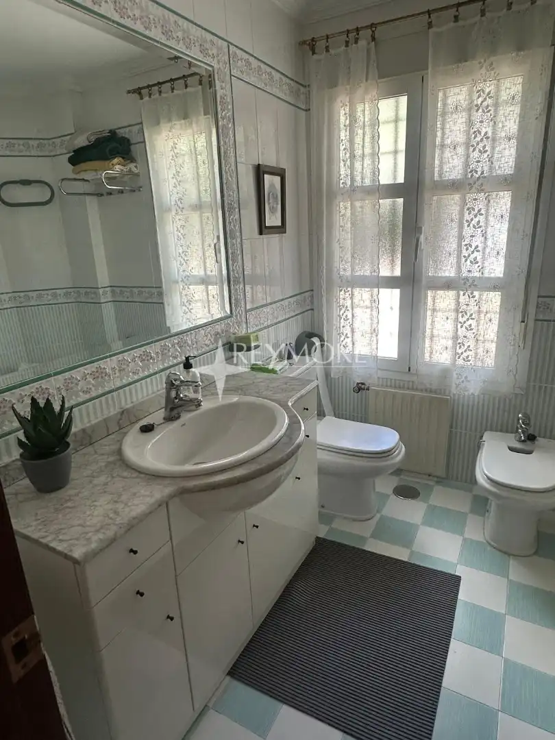 Houses for sale in Poniente-Norte - Miralbaida - Parque Azahara