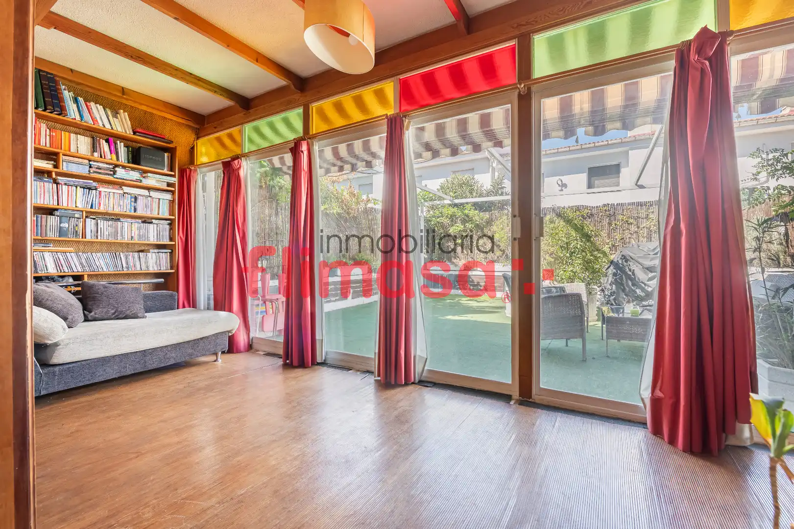 Habitación de Casa adosada en venta en Villaviciosa de Odón con Aire acondicionado, Calefacción y Jardín privado