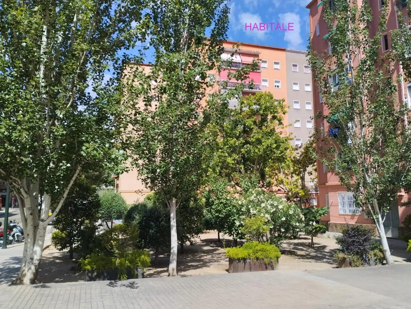 Exterior view of Flat for sale in Zaragoza  with Storage room