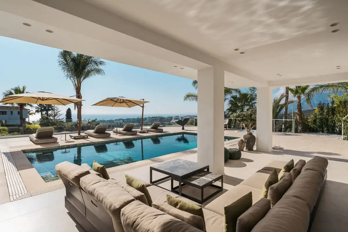 Terrassa de Casa o xalet en venda en Marbella amb Aire condicionat, Jardí privat i Terrassa