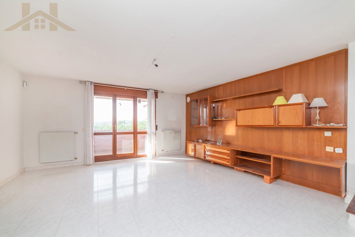 Sala d'estar de Dúplex en venda en Galapagar amb Calefacció, Parquet i Terrassa