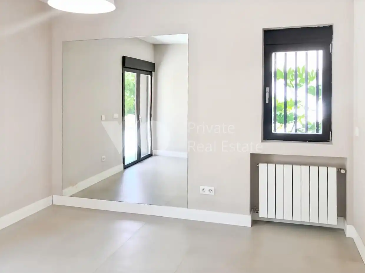 Habitación de Casa o chalet de alquiler en Majadahonda con Calefacción, Jardín privado y Terraza