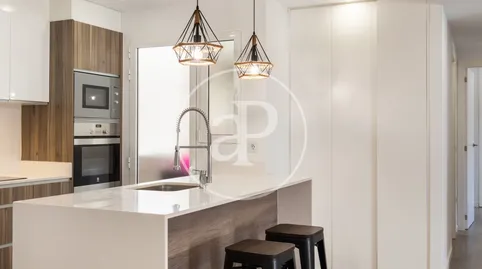 Foto 4 de Piso de alquiler en Av. del Regne de València, Mont-Olivet, Valencia Capital