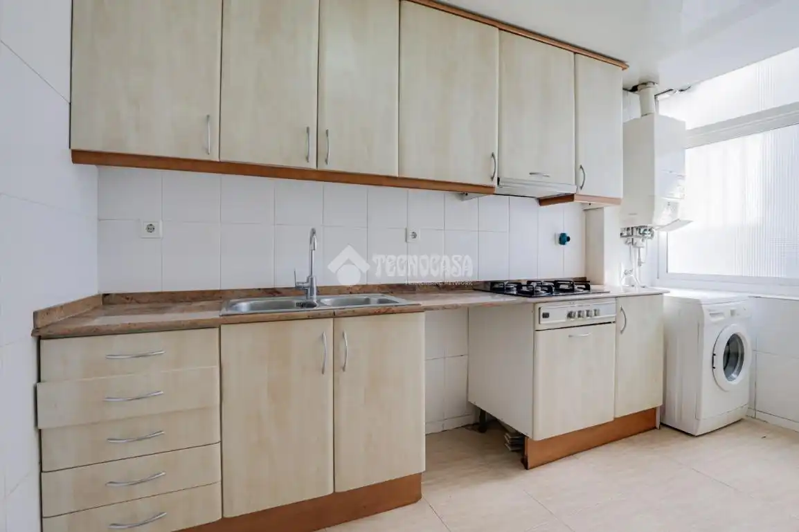 Cuina de Pis en venda en Sabadell amb Aire condicionat, Calefacció i Balcó