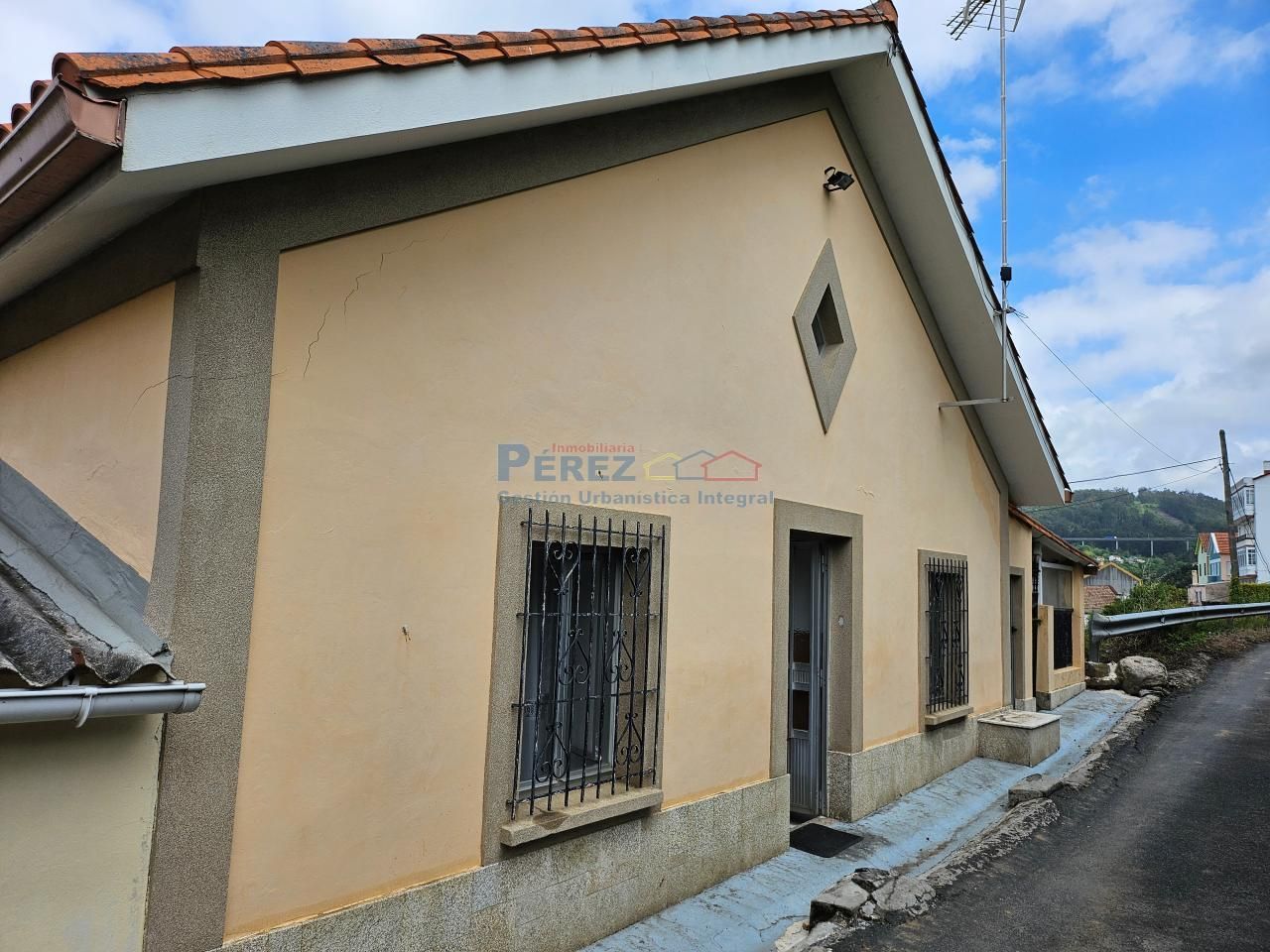 Vista exterior de Apartamento de alquiler en Fene con Calefacción, Terraza y Trastero