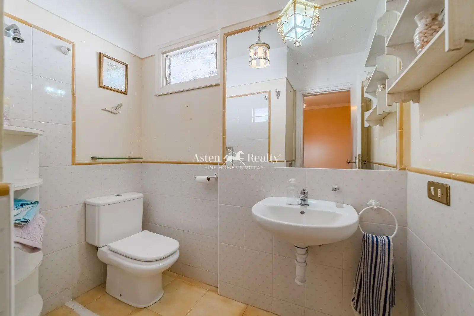 Bathroom of Houses for sale in San Cristóbal de la Laguna  with Terrace, Furnished and Alarm