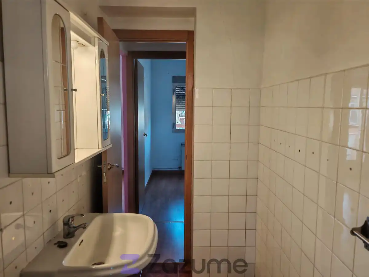 Baño de Piso de alquiler en Leganés con Calefacción, Terraza y Balcón