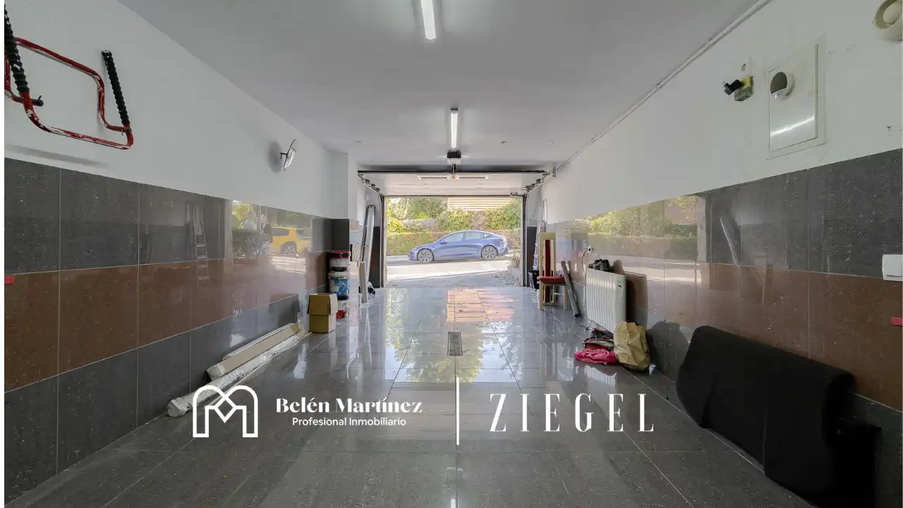 Parking de Casa o chalet en venta en Urbanizaciones