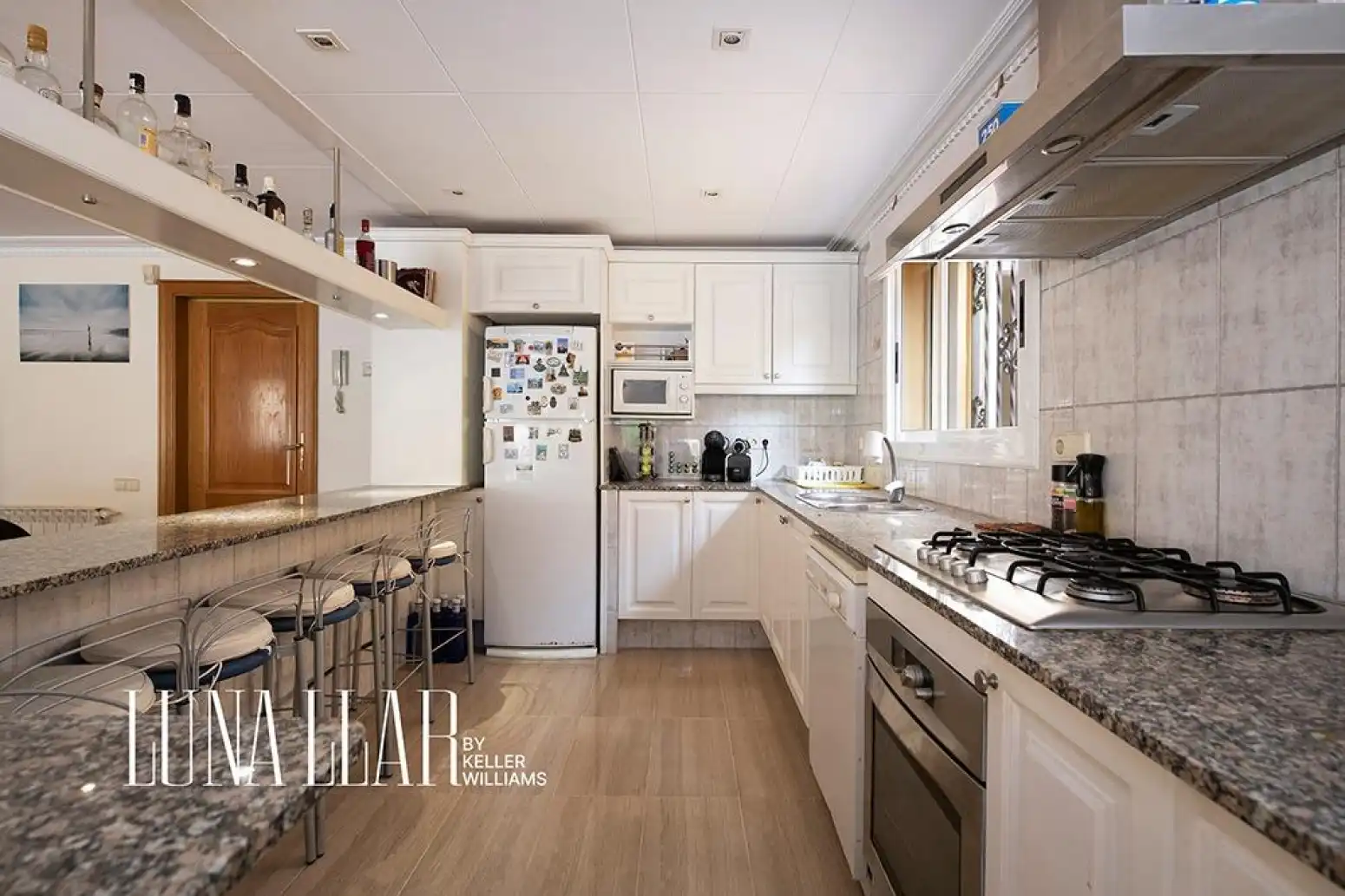 Kitchen of Houses for sale in Castelldefels  with Air Conditioner, Heating and Terrace