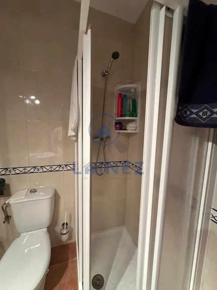 Bany de Pis en venda en Fuente Obejuna amb Aire condicionat