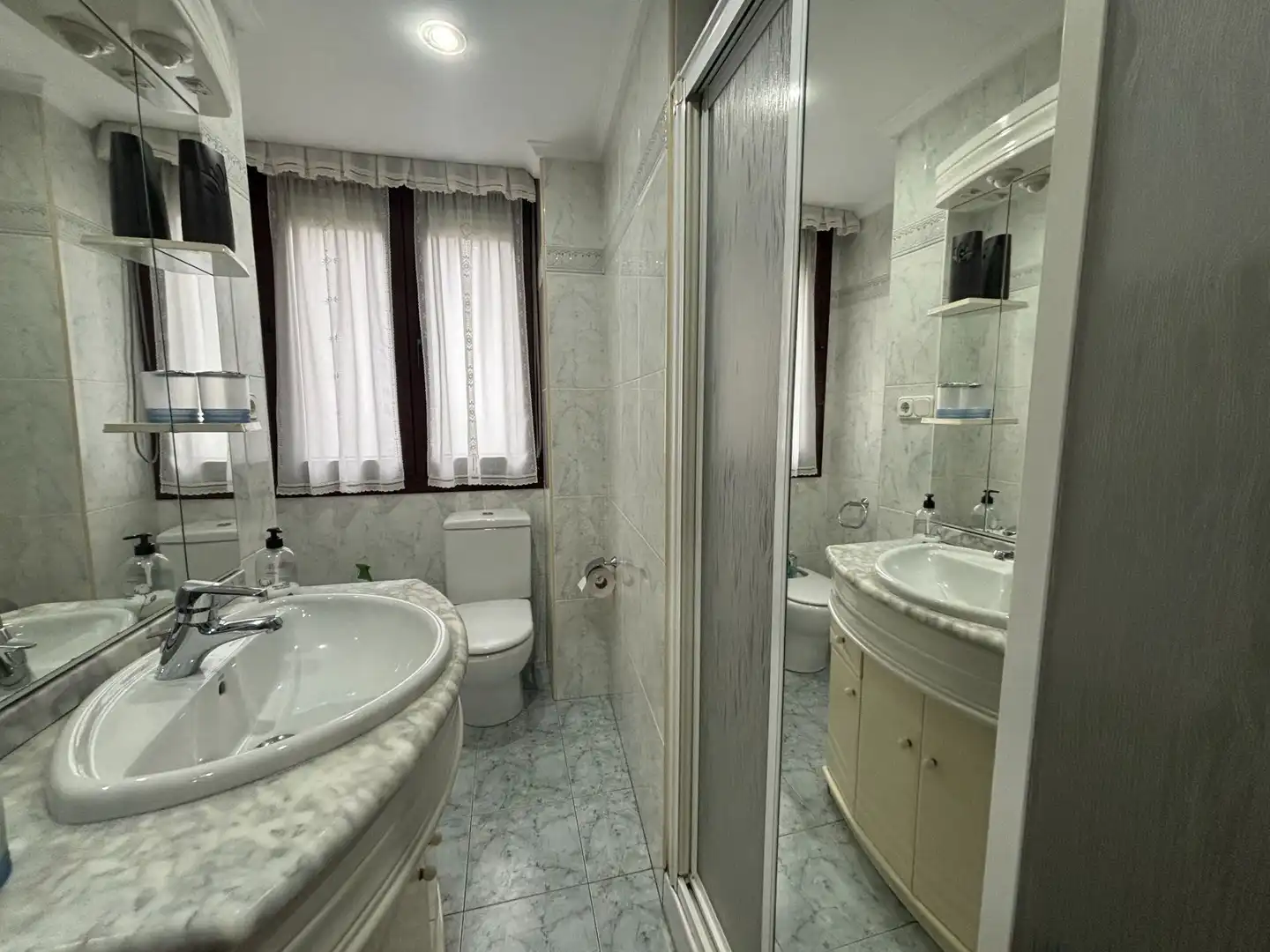 Baño de Piso en venta en Soraluze / Plasencia de las Armas con Calefacción y Amueblado