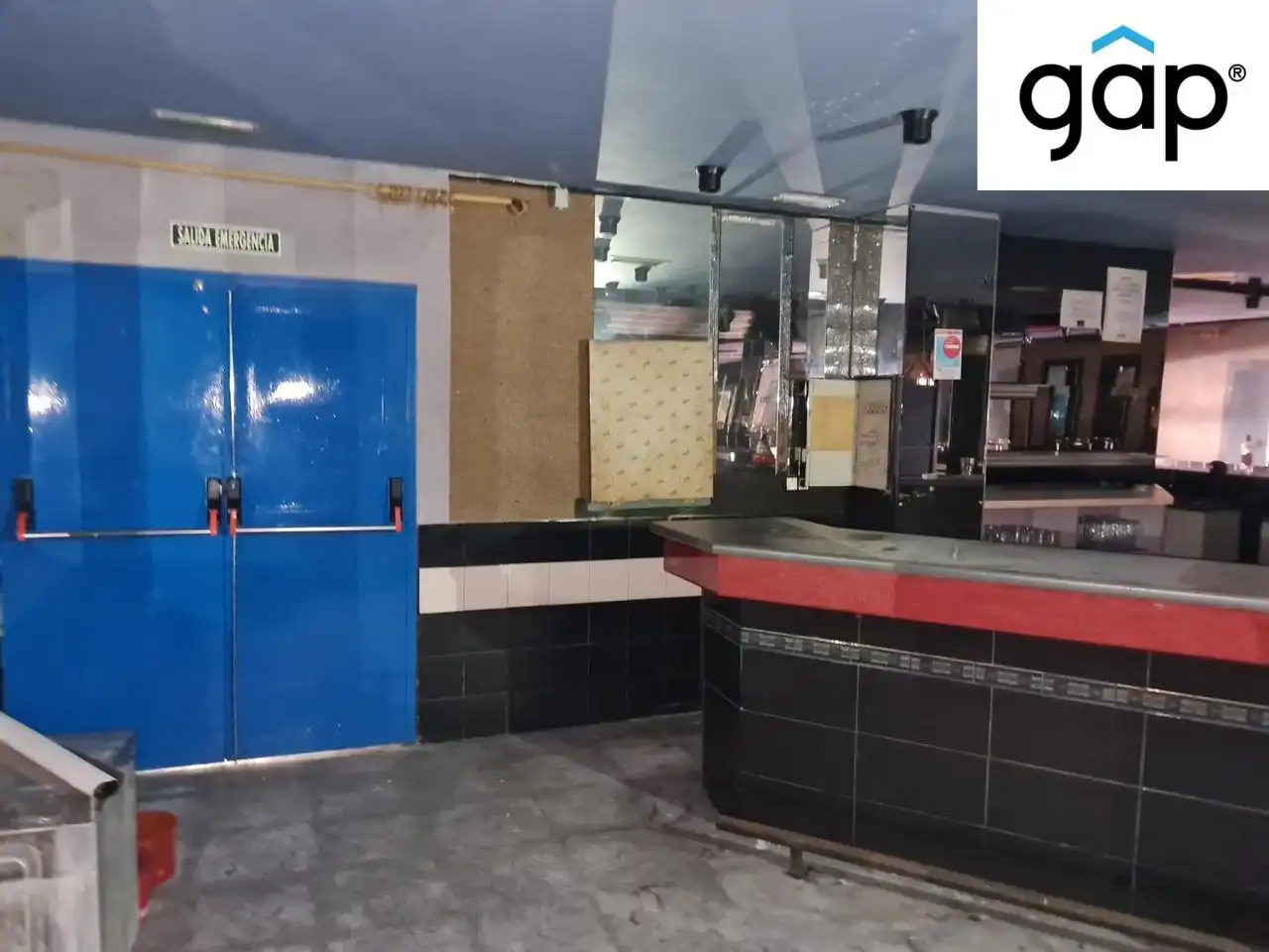 Local en venta en San Lorenzo de la Parrilla con Aire acondicionado y Amueblado