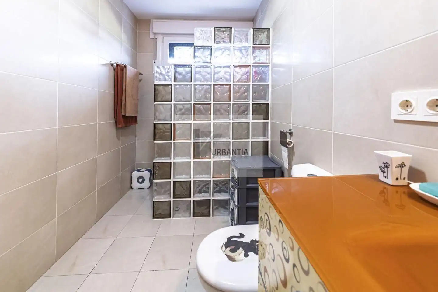 Baño de Casa adosada en venta en Cendea de Olza / Oltza Zendea con Calefacción, Jardín privado y Parquet