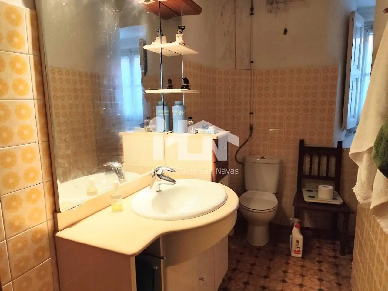 Baño de Piso en venta en Las Navas del Marqués  con Calefacción, Terraza y Trastero