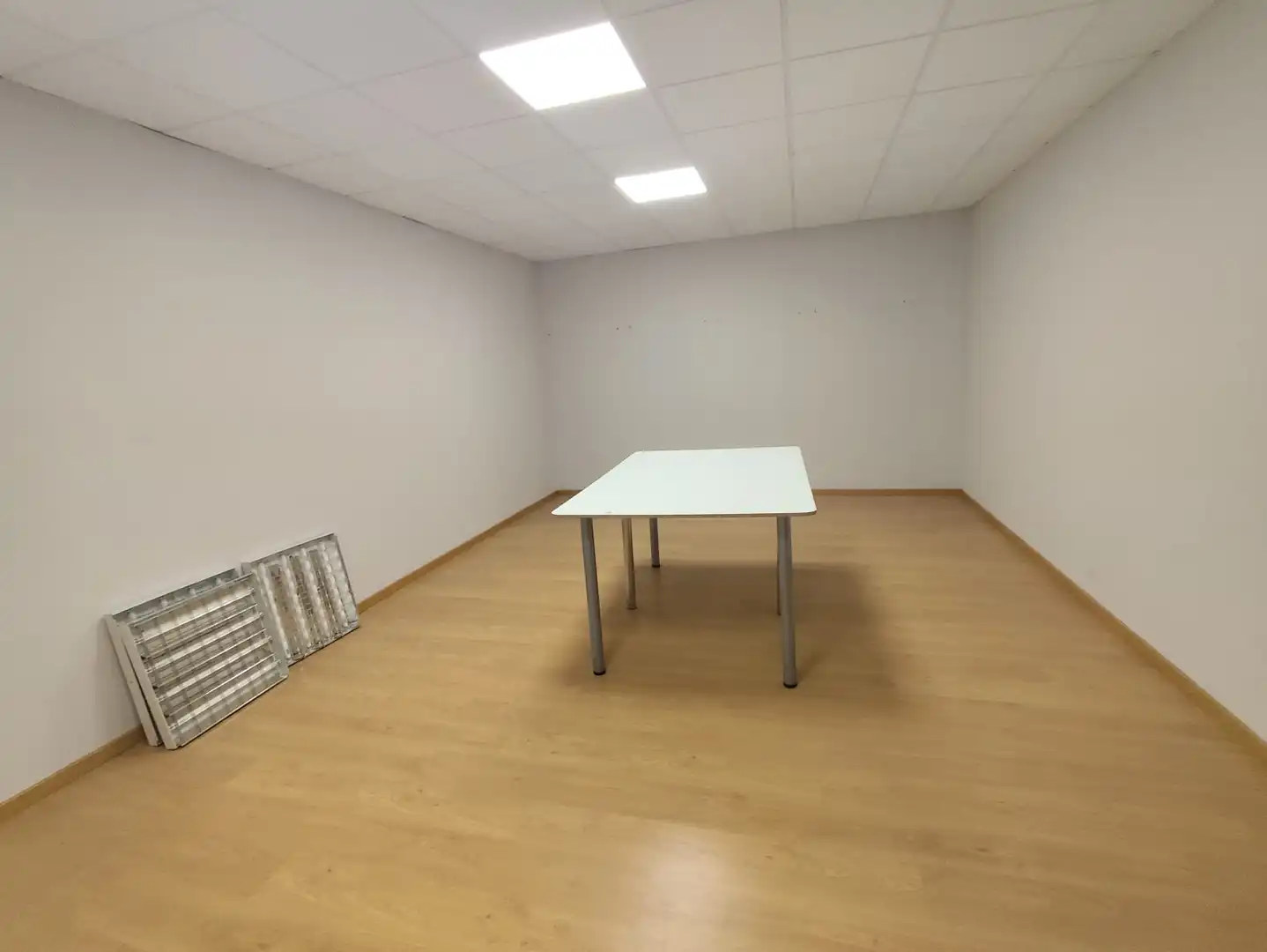 Office space with lift to rent in Calle del Propano, imagen 6