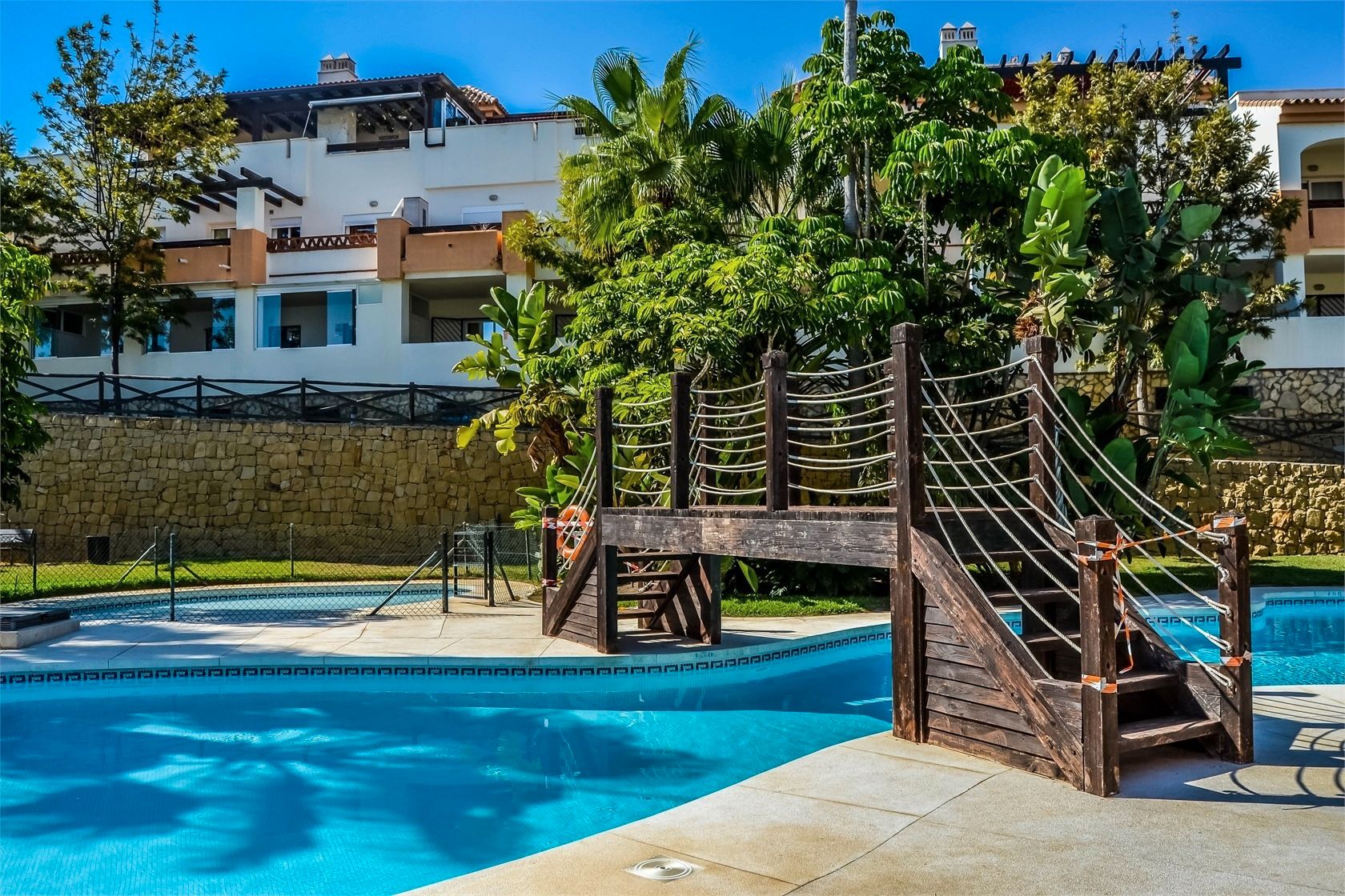 Swimming pool of Flat for sale in Vélez-Málaga  with Terrace, Furnished and Community pool