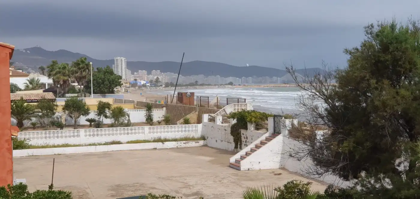 Vista exterior de Casa o xalet en venda en Cullera amb Aire condicionat, Calefacció i Jardí privat