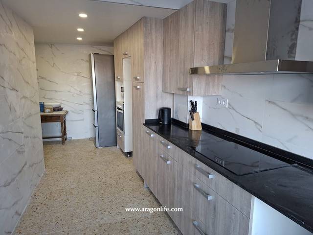 Piso en Venta en Calle Gumá, 32 en Caspe