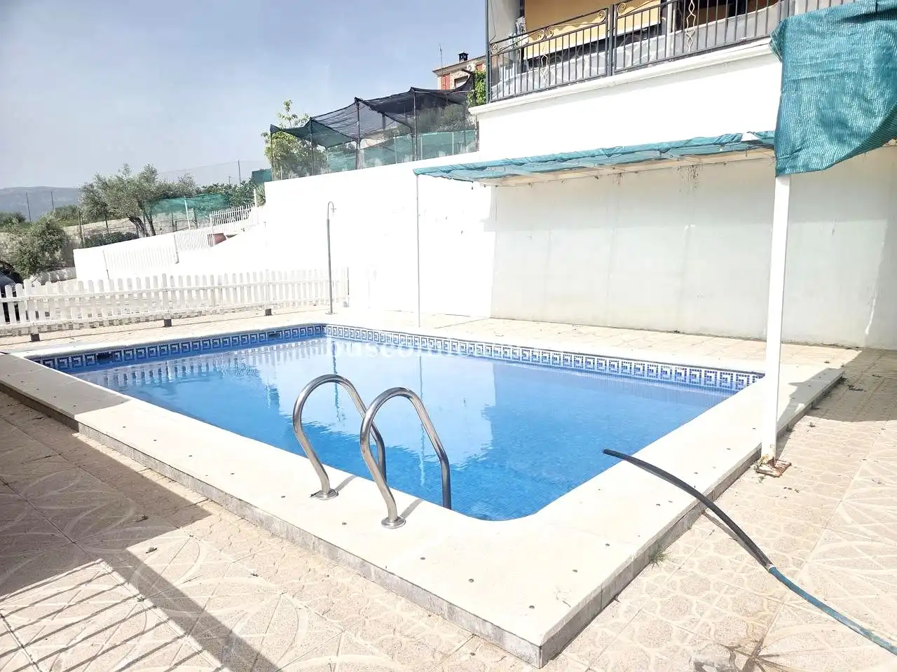 Piscina de Casa o xalet en venda en Jaén amb Aire condicionat, Calefacció i Jardí privat