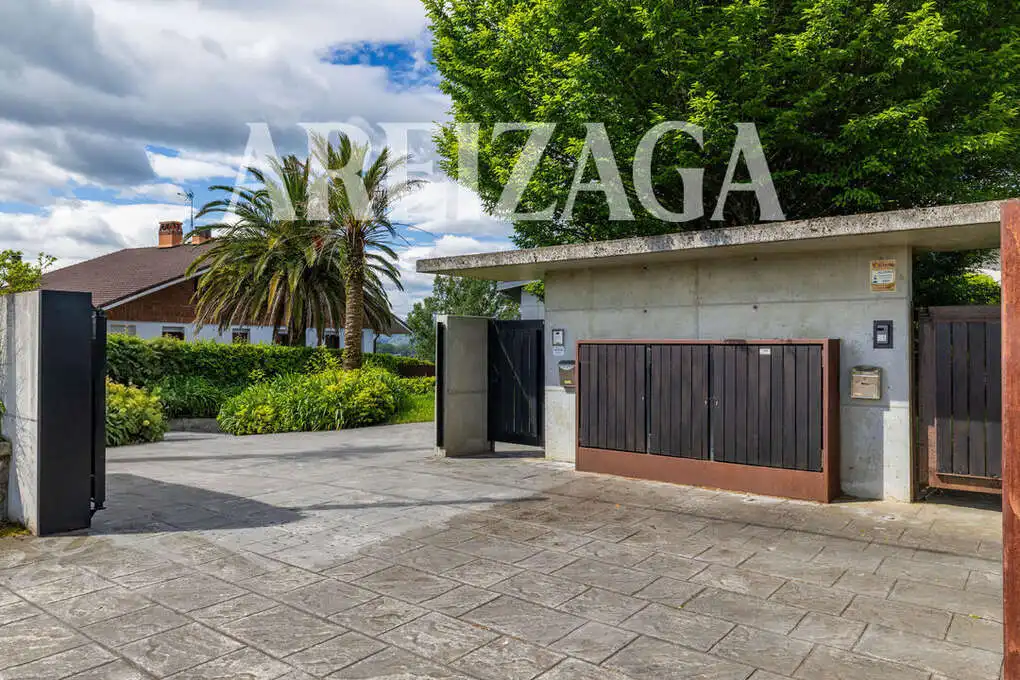 Vista exterior de Casa o xalet en venda en Miramon - Zorroaga