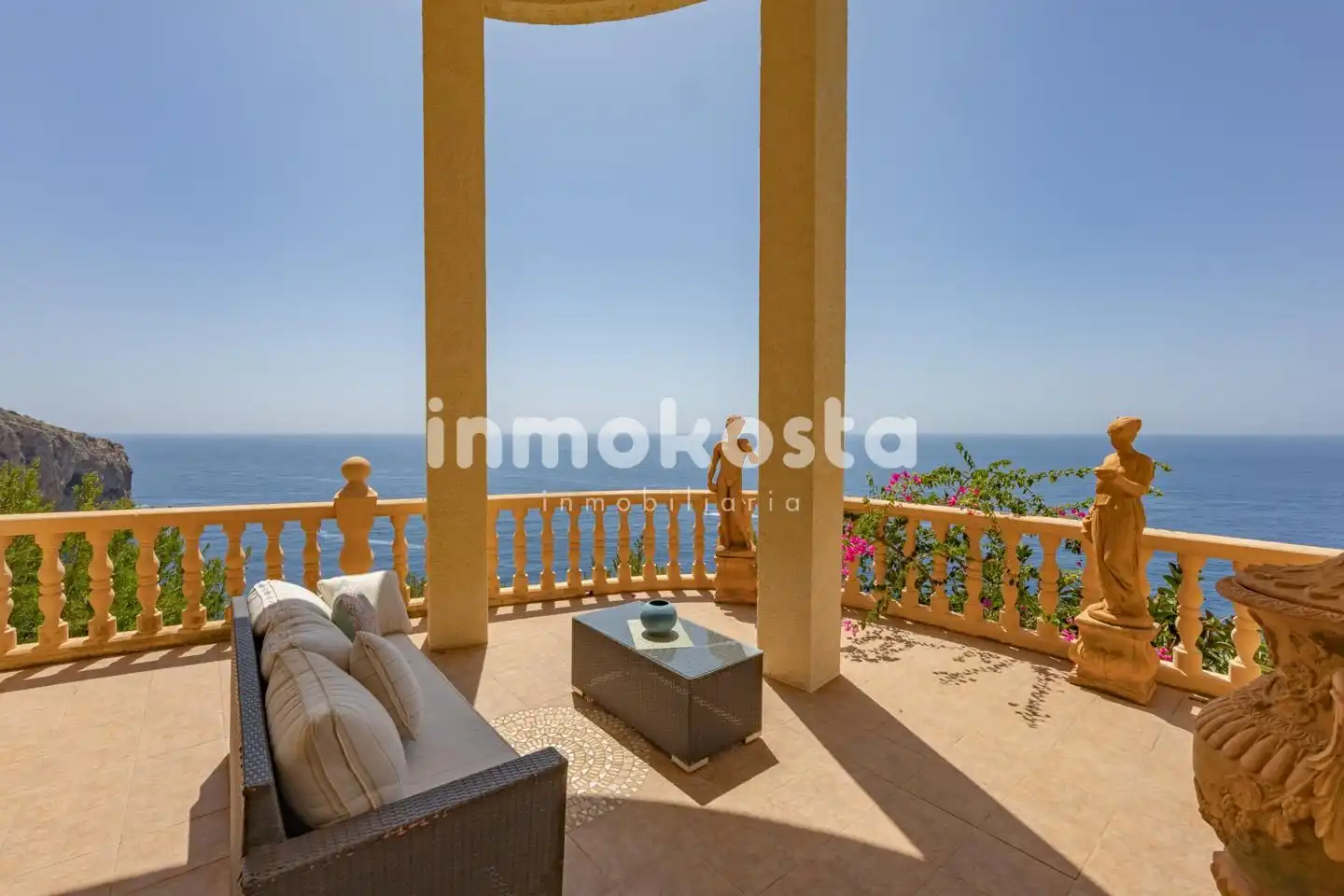 Houses for sale in Jávea / Xàbia  with Air Conditioner, Heating and Private garden