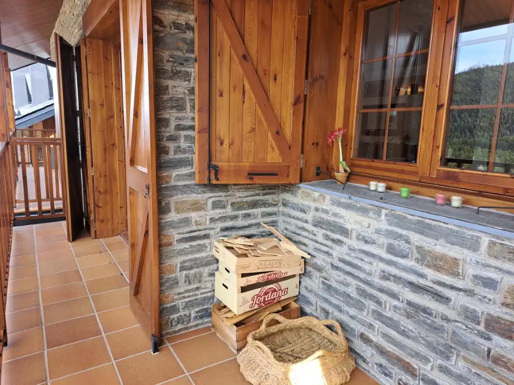 Dúplex en venta en Alp con Calefacción, Trastero y Amueblado