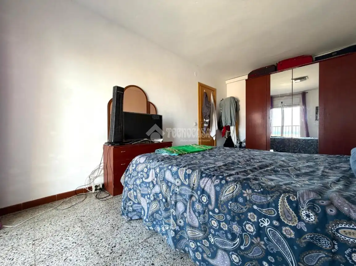Bedroom of Flat for sale in Badalona  with Air Conditioner and Balcony