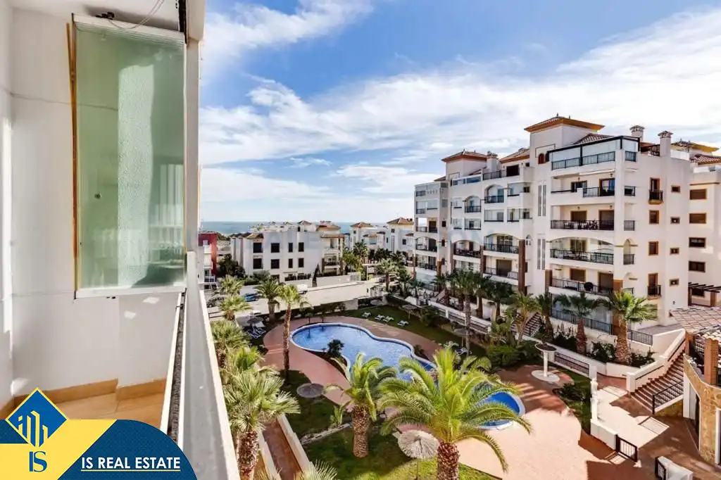 Apartamento con piscina en venta en Las Viñas, imagen 3