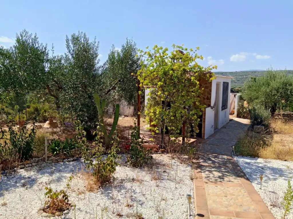 Garten von Country house zum Verkauf in Calles mit Privatgarten, Terrasse und Abstellraum