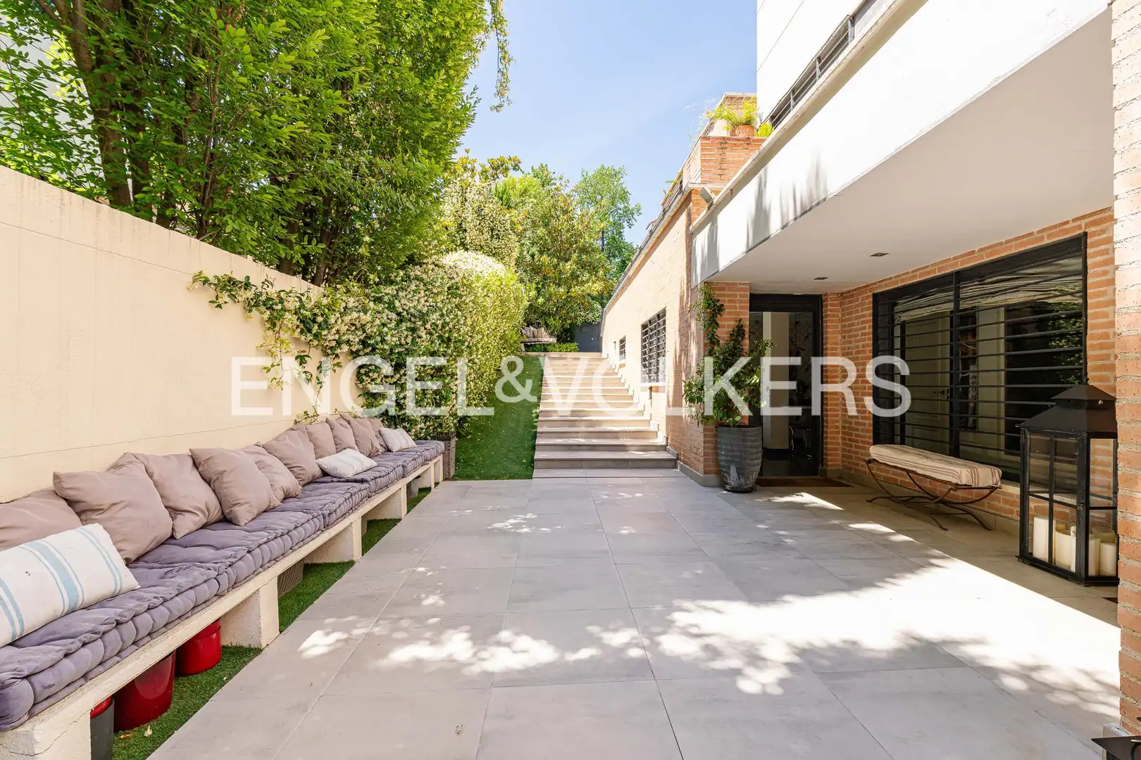 Terraza de Casa o chalet en venta en Madrid con Aire acondicionado, Calefacción y Jardín privado