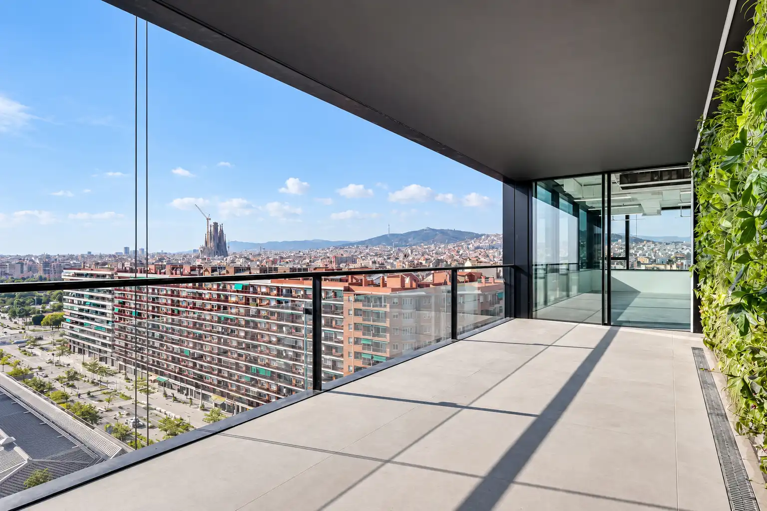Terraza de Oficina de alquiler en Sant Martí