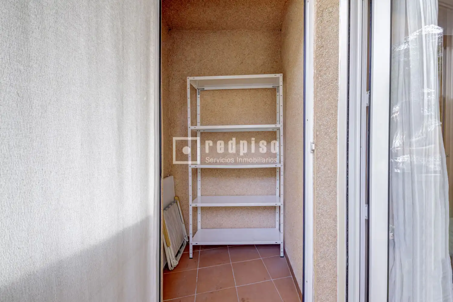 Bedroom of Flat for sale in Pozuelo de Alarcón  with Heating, Private garden and Parquet flooring