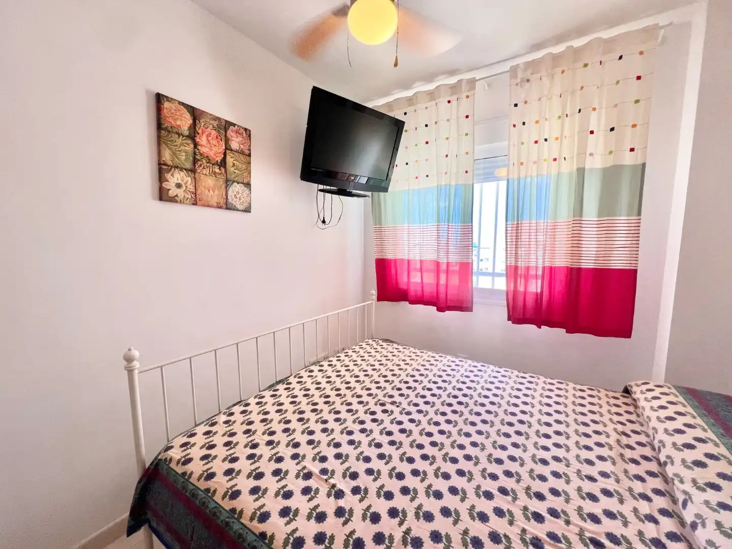 Schlafzimmer von Dachboden zur Miete in La Manga del Mar Menor mit Klimaanlage, Heizung und Terrasse