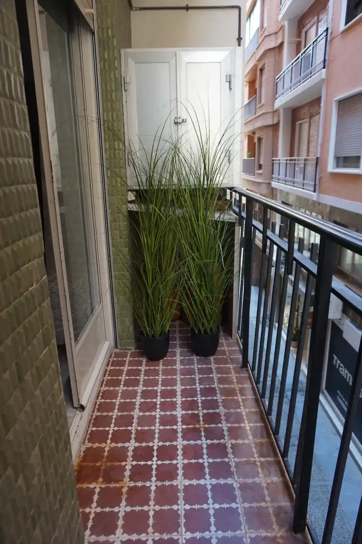 Terraza de Piso en venta en Elche / Elx con Aire acondicionado, Trastero y Balcón