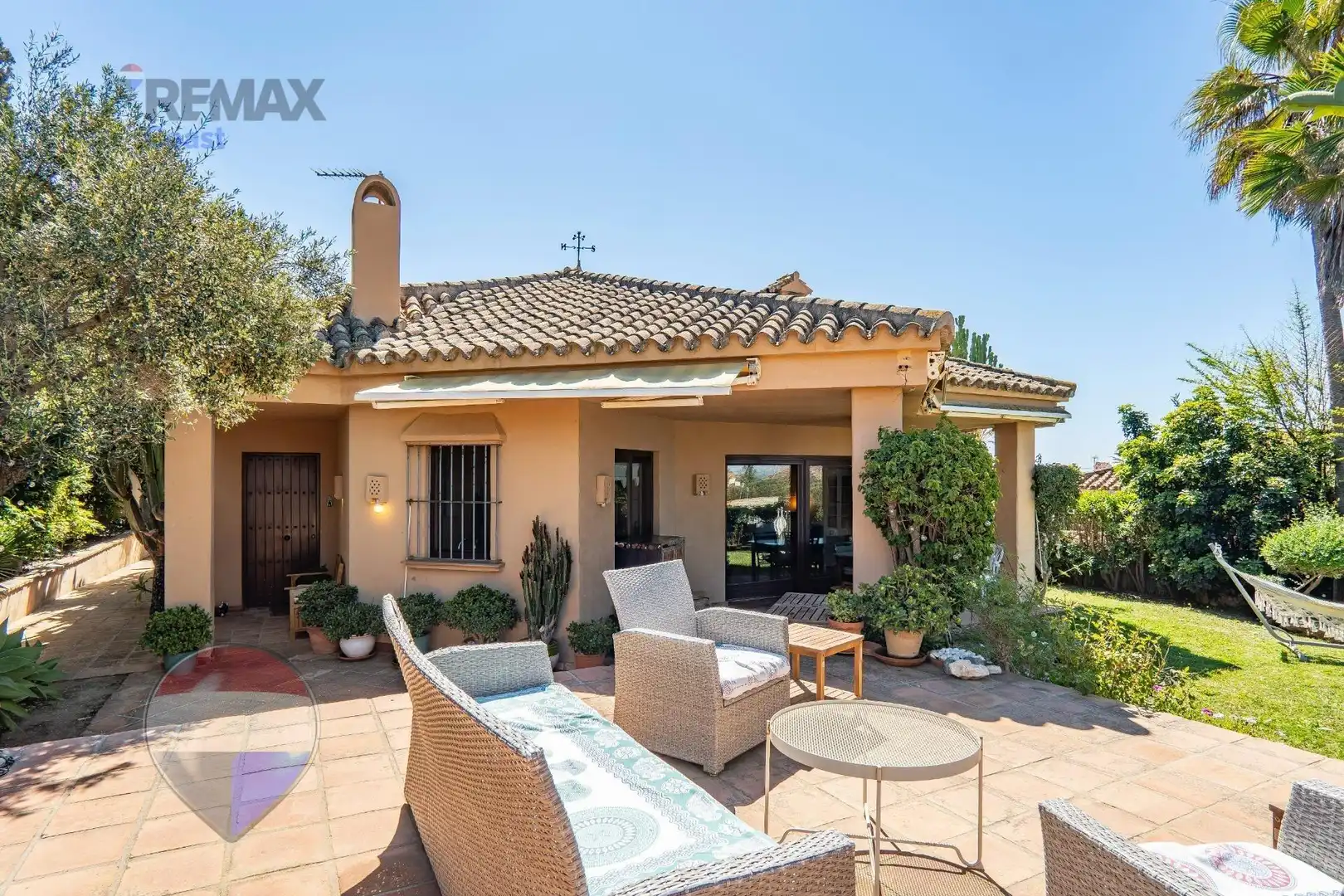 Vista exterior de Casa o chalet en venta en Marbella con Calefacción, Jardín privado y Terraza