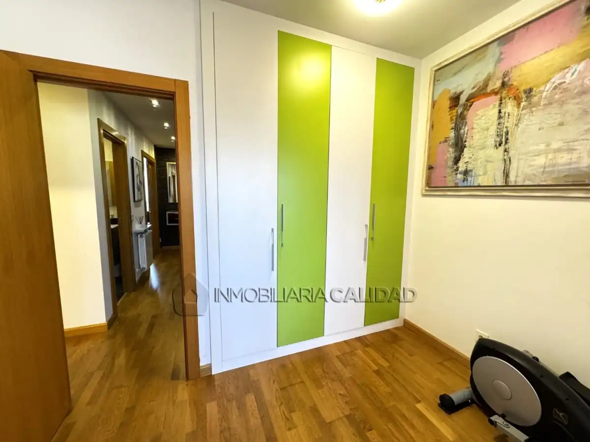 Piso en venta en Burgos con Calefacción, Terraza y Trastero