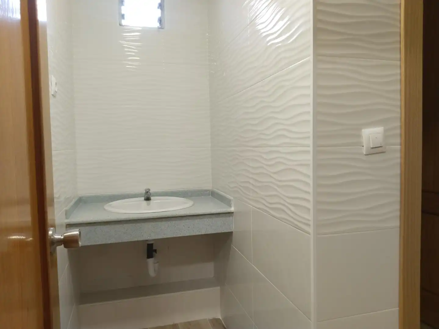 Baño de Local de alquiler en Torrelavega 