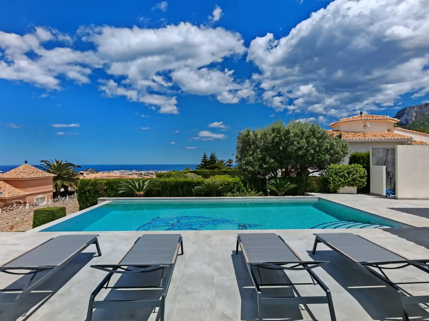 Swimming pool of Houses for sale in Dénia  with Air Conditioner, Heating and Private garden