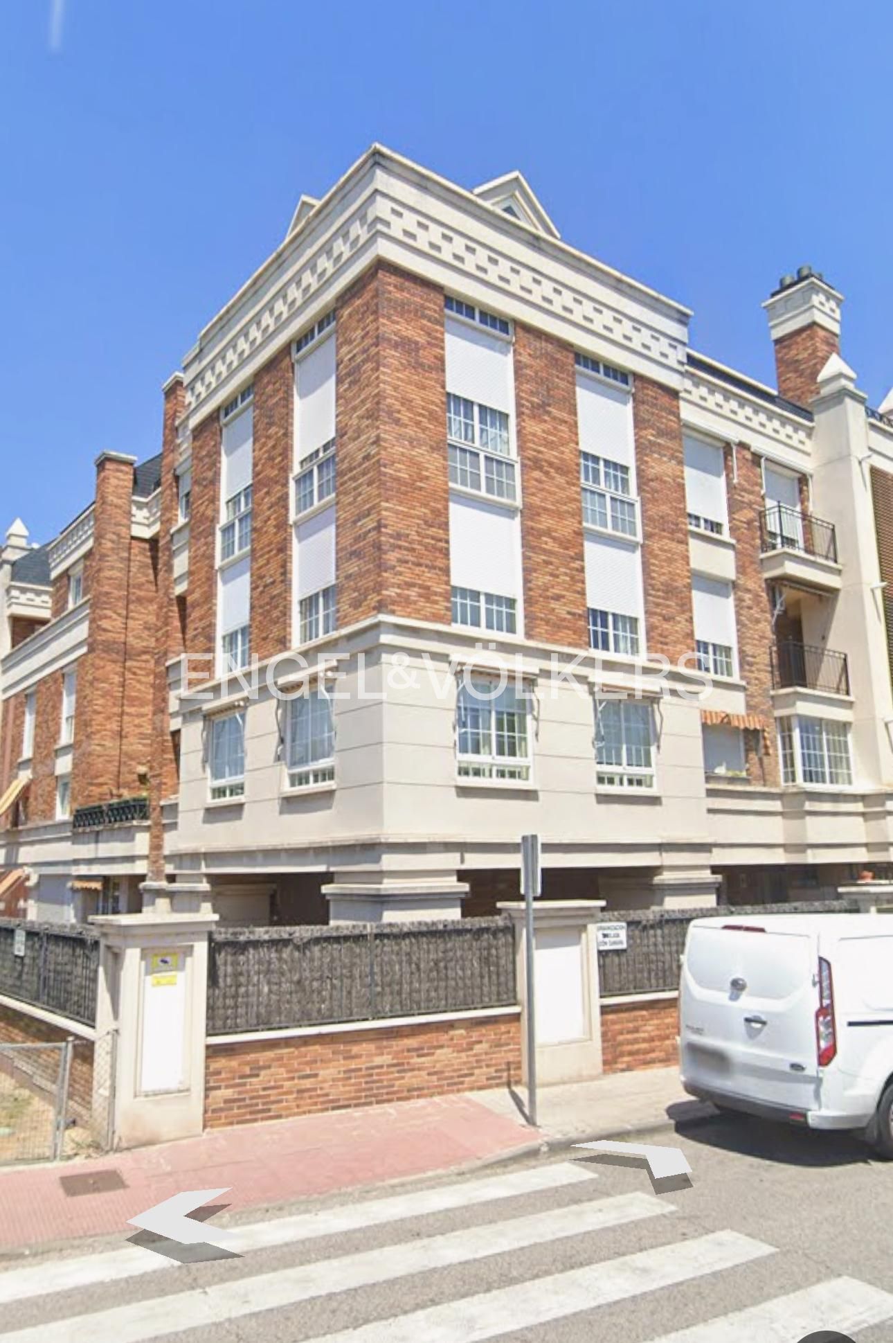 Vista exterior de Piso de alquiler en Majadahonda con Aire acondicionado, Calefacción y Jardín privado