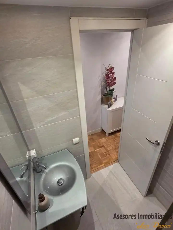 Badezimmer von Wohnung zum Verkauf in Madrid mit Klimaanlage, Heizung und Parkett