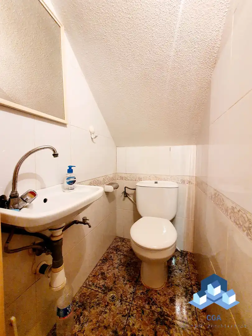 Baño de Local en venta en Lorca con Aire acondicionado